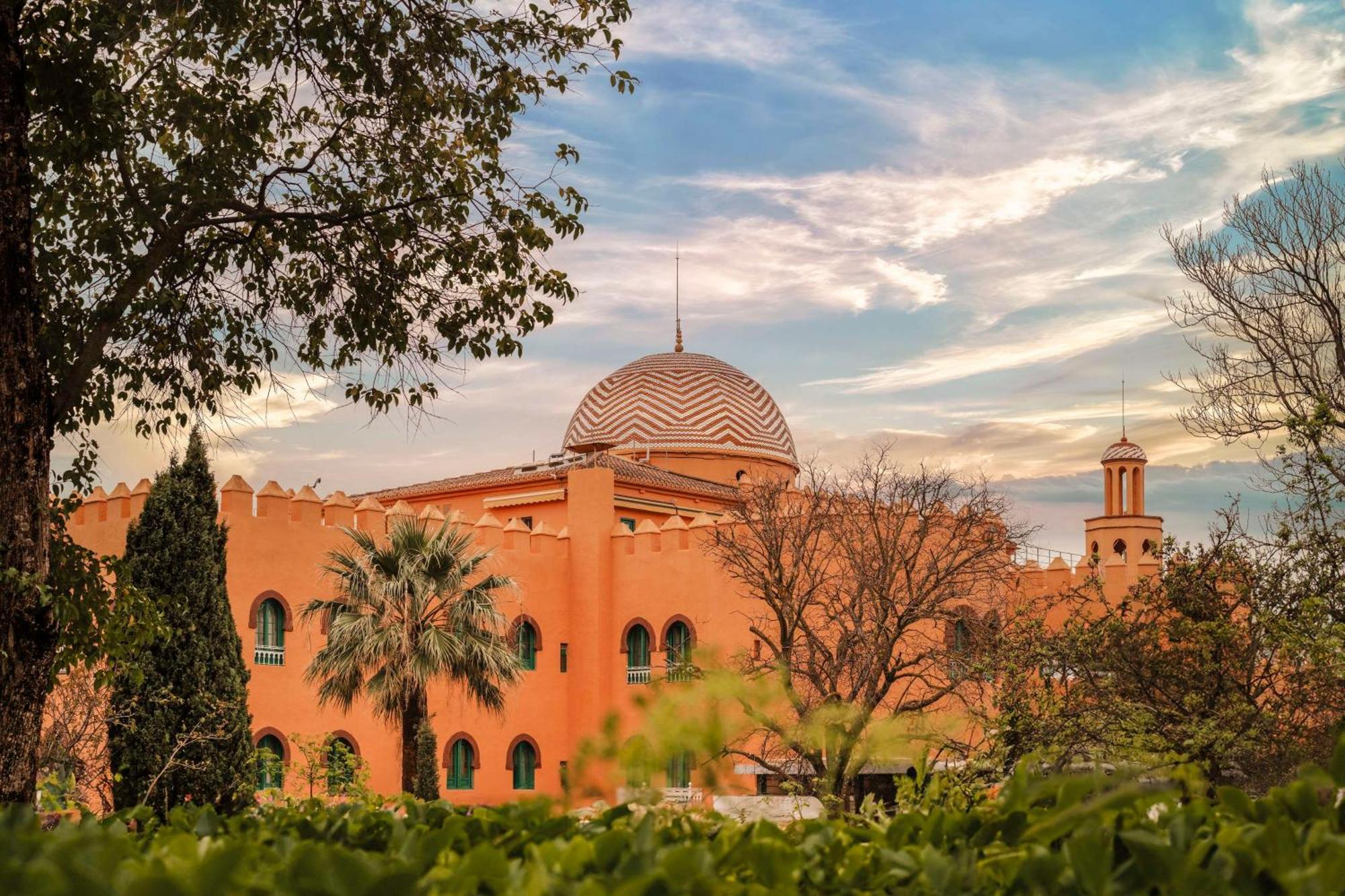 Alhambra Palace Hotel — Fotos 1